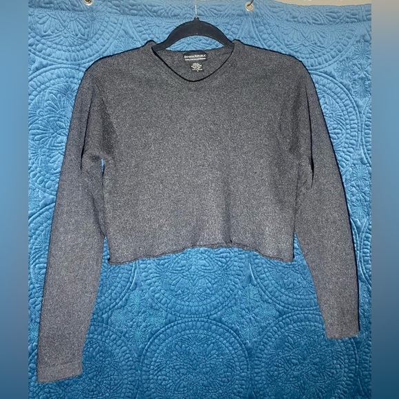 Merino Wool Cropped Sweater - Picture 1 of 3